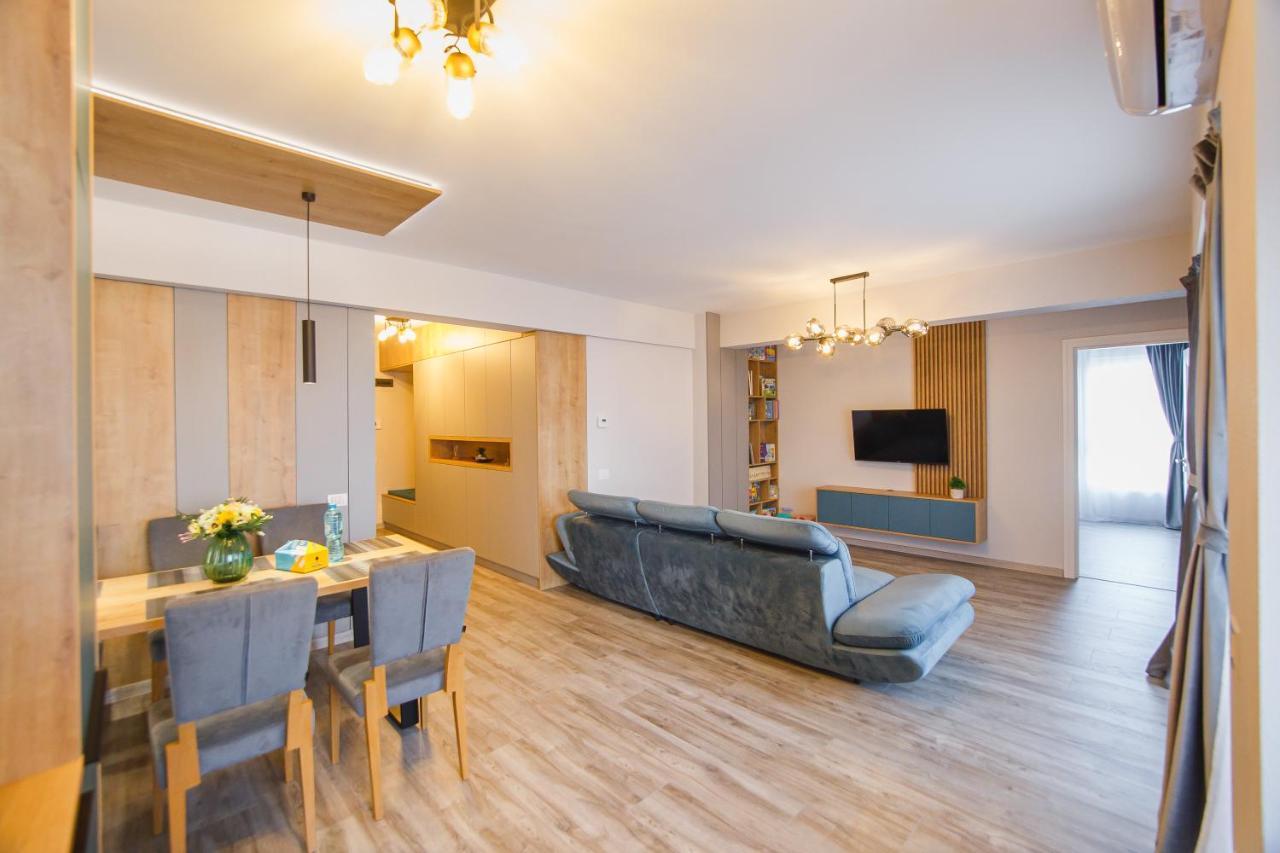 Charming Family Haven Lägenhet Oradea Exteriör bild